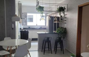 Apto 1o andar novo 2 Dorm - próximo ao centro - Foto 3