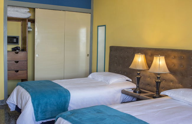 Aparthotel in Havana - Photo 32