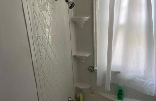 Everything you need - 1 BR 1 BA WIFI SMART TV QN Bed Coffee - Foto 10