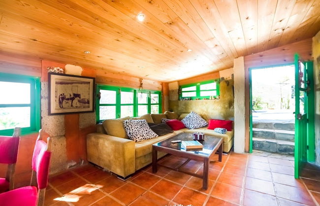 Appealing Holiday Home in La Escalona With Mountain Views - Photo 8