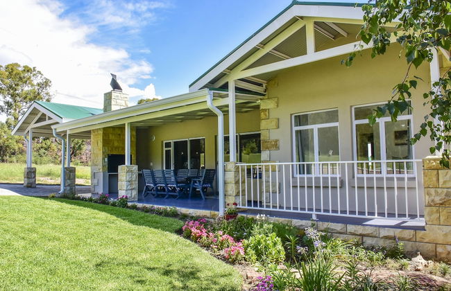 Saints Rest - Photo 1