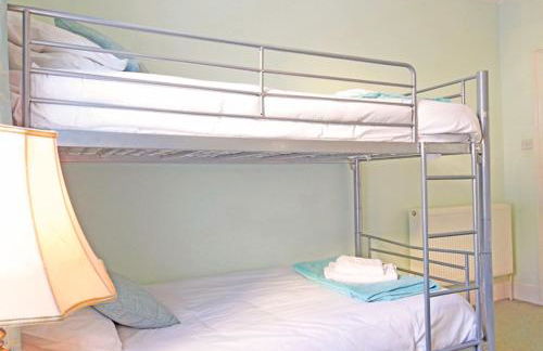 Bury Villa - 7 bedrooms sleeping 18 guests - Photo 24