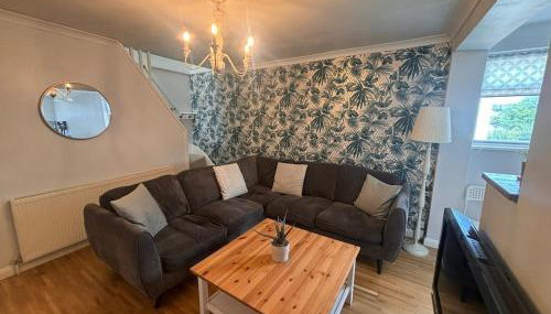 Stylish & Spacious 2 Storey, 3 Bed Apartment - Foto 1