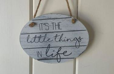 Romantic Shepherds hut with stunning sunsets - Photo 13