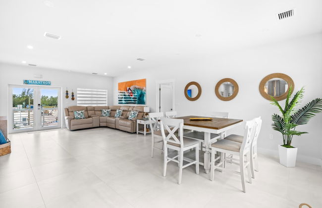 Paradise Point Pool Dock Lounges BBQ - Foto 35