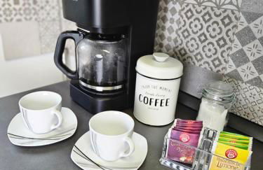 Modern Homes - Voll ausgestatte Wohnung - Balkon - Hotelbetten - 4K TV - WLAN - Foto 44