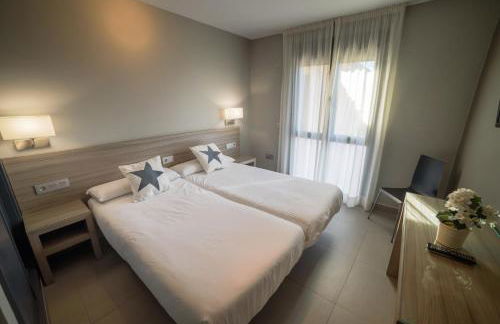 Apartamentos Santa Clara - Photo 25