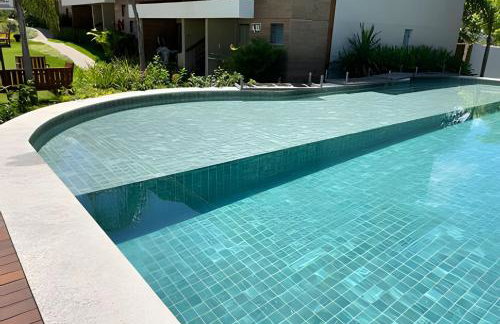 Imóvel Novo, 4 Quartos, Ar Condicionado em todos ambientes - Cond. Fechado - Guarajuba-BA - Foto 41