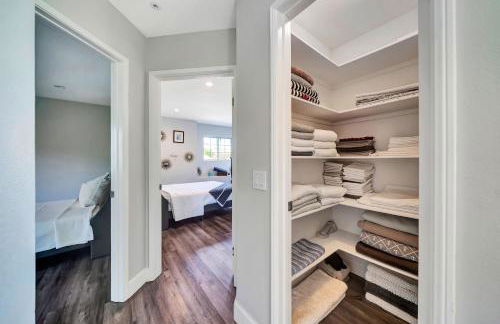 Stunning Hilltop 5BR With View And Hot Tub! - Foto 60