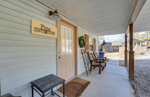 Lake Views and Community Perks Cape Fair Apartment! - Foto 22