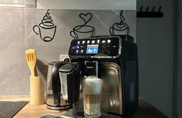 Stylish Home Theater Apartment 1 - Foto 8