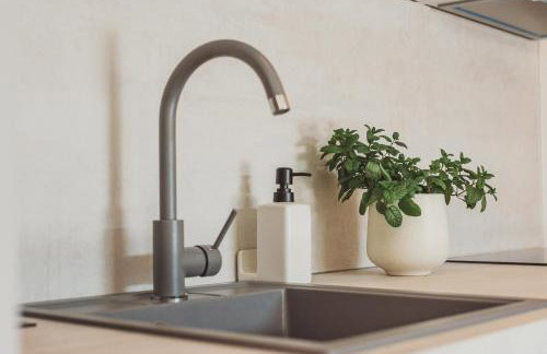 SOL luxury residence near the beach with shared heated pool - Foto 28