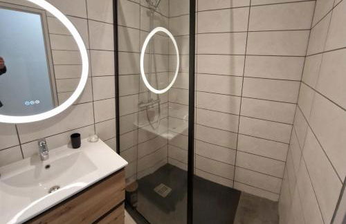 Beautiful 38 m2 independent 2-room apartment - Foto 3