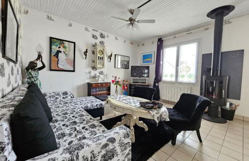 Maison confortable avec véranda et jardin, 4 pers, animaux sur demande - FR-1-476-88 - Foto 3