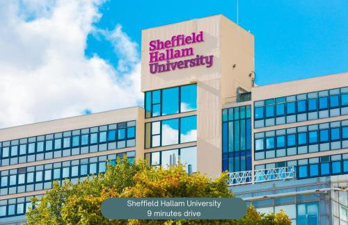 Stylish House - Close to City Centre - Self-Check-In - Free Parking, Work Space, Fast WiFi, Smart TV and Garden by Yoko Property - Foto 22