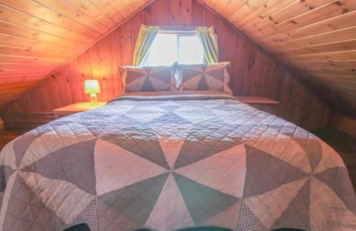 Sunnyside 3BR 1BA Relaxing Lakefront Retreat - Foto 25