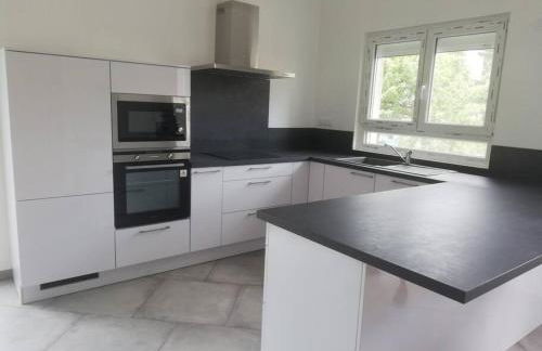 Ravissante suite avec terrasse, parking sur place - Foto 3