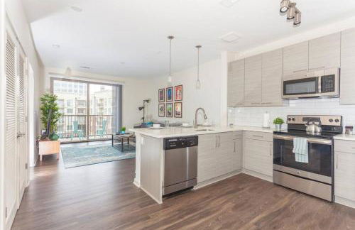 League Flats Uptown at West Trade Street - Photo 33