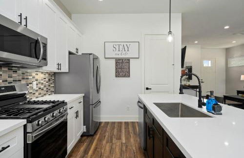 The Oasis - Modern 3BR Near Downtown - Med Center - Stadiums - Foto 12