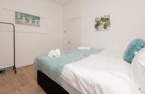 Modern 3 bed, sleeps 8 - Foto 3