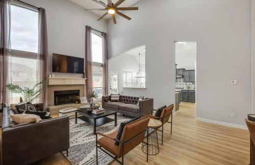 Stylish Spacious Convenient - 6-BD 2 5-BA + Pool - Foto 7