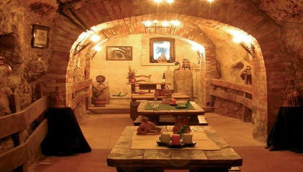 Conociendo las bodegas subterráneas