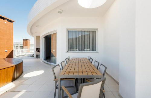 Cobertura em Resort Pé na Areia com Piscina Hidro - Foto 44