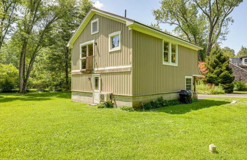 Walk to River Couples Retreat in Kintnersville! - Foto 21