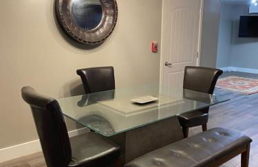 Cle Suites 3BR 2BA 5 min Walk to Cle Clinic Unit 2 - Foto 3