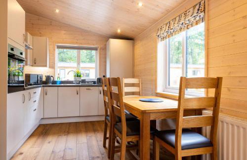 Dovestone Luxury Lodges sleeps 4 - pets welcome - Foto 6