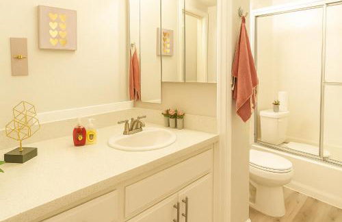 Redondo Huge 1Bedroom,3 Queens, close to Beach Sleeps 7 - Foto 36