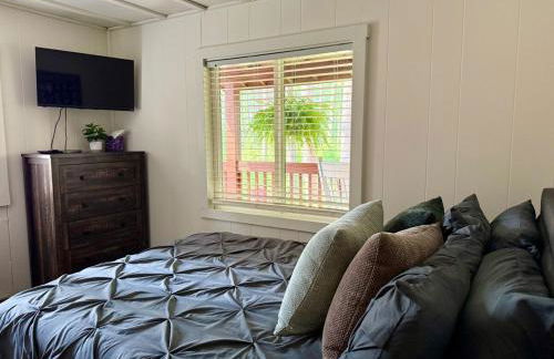 Cabin Retreat with Sauna Trails and Lake Access - Foto 5