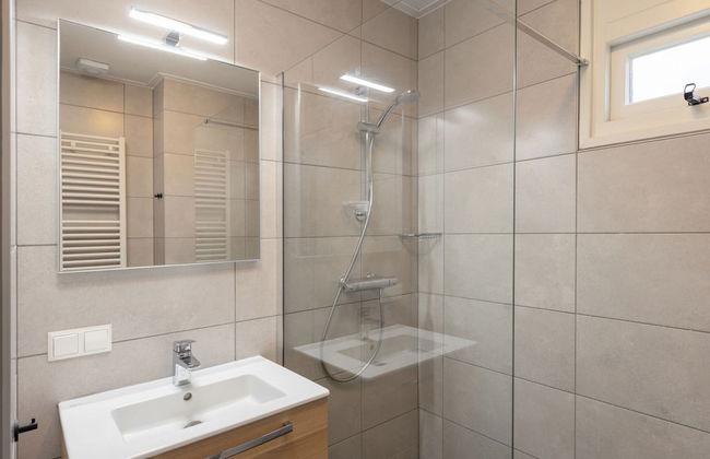 Bungalow in De Peel by Tranquil Forest - Photo 9