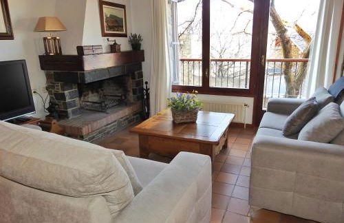 CASA UNIFAMILIAR 8 pax con jardín URTX - CERDANYA - Foto 5