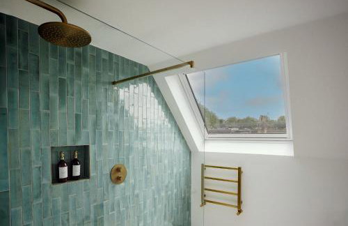 Luxury Fulham Townhouse with a Bar & Games Room - Foto 50