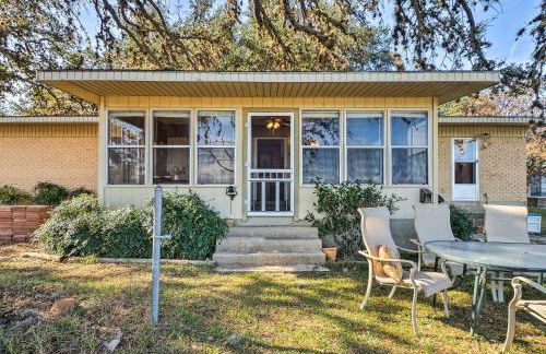 Tow Retreat on Lake Buchanan with Dock and Kayaks! - Foto 2