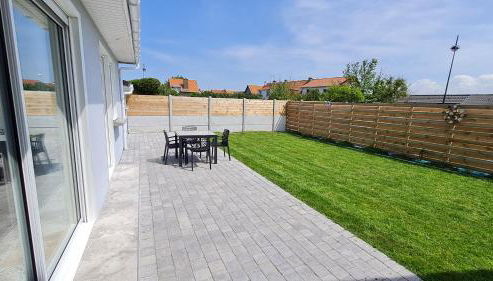 Ô de Vents - à 30m de la plage - Foto 4, Garden, Garden view