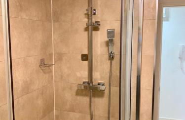 Ibiza Royale -Sleeps 6-Free Parking -Wi-Fi - Foto 33