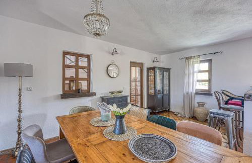 Villa Aryana With Pool - Happy Rentals - Foto 27