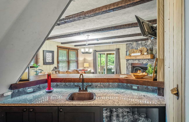 Double Diamond Lodge by Avantstay Group Escape w/ Firepit, Patio, Activities - Foto 12