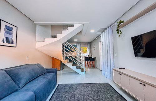 Casa Nova e Completa | 2 Suítes com Ar | Área Gourmet | 2 Vagas - Foto 4