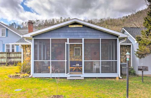 Screened Porch The Rock Cottage in Hot Springs - Foto 26