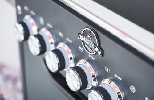 Golden Home with Barbecue, Yoga, Football Table - Photo 17