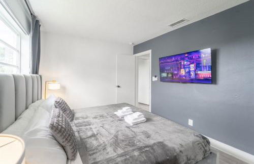 Modern Chic Getaway - Sleeps 11 - Palmwavestays - Foto 31