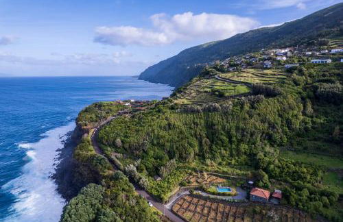 Stone Home Casa do Caisinho Pico island - Photo 2