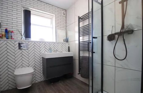 An entire two bed sea side bungalow with lazy spa - Foto 27