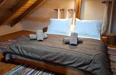 Woodstone House - Photo 3