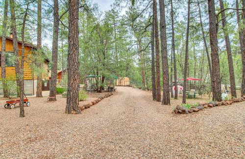 10 Mi to Show Low Pinetop-Lakeside Family Cabin! - Foto 32