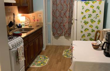 Pink Flamingo at the Beach cottage - Photo 7