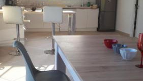 JOLIE VILLA dans un endroit paisible, à 3 mn de la Mer et de la Montagne - Foto 2